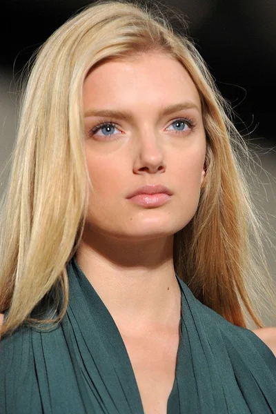 Look 28